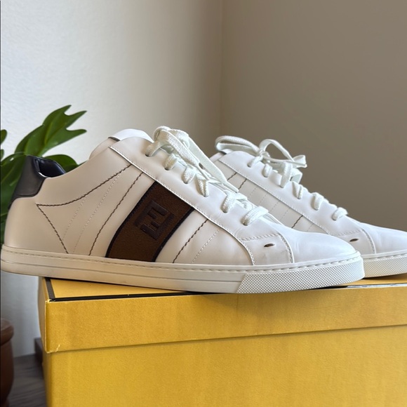 FENDI FF LEATHER LOW TOP SIZE 12 - Picture 1 of 11